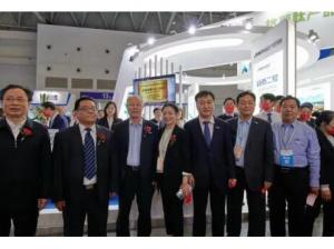 順應(yīng)新形勢 賦能新發(fā)展——中國飼料工業(yè)展盛大開幕,各級領(lǐng)導(dǎo)蒞臨中農(nóng)穎泰展臺(tái)交流指導(dǎo)！